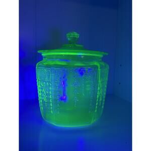 Uranium Glass Cookie Biscuit Jar Anchor Hocking Princess Green Depression Vintag